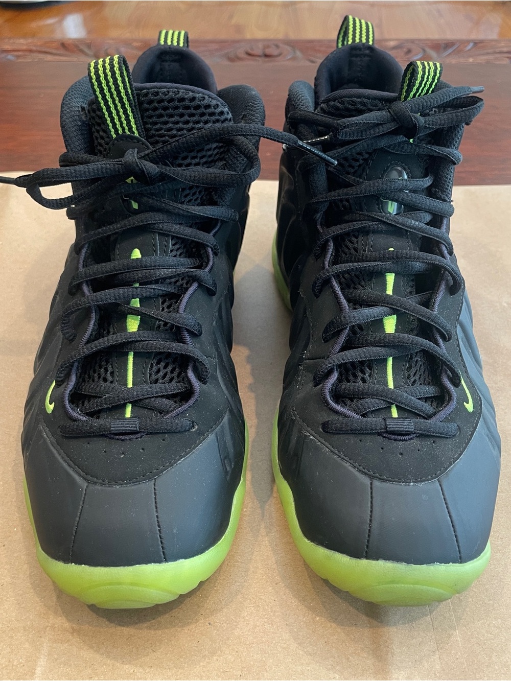 Nike Kids Black Sneakers with Neon Green Accents